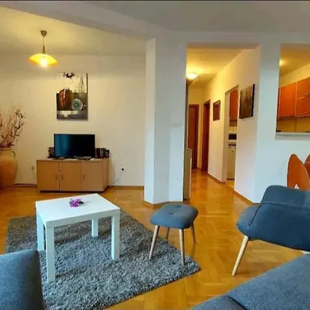 Apartment Sea & Mountain View Budva